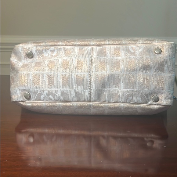 Chanel Designer Tote Bag - Picture 6 of 14